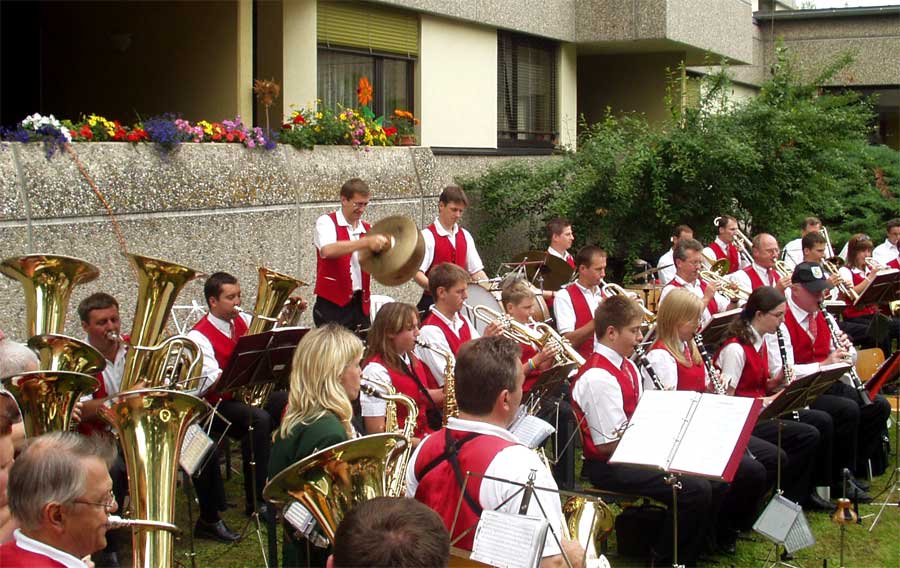 Frühschoppen im Bezirksaltenheim Lamach