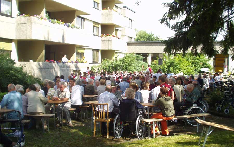 Frühschoppen im Bezirksaltenheim Lamach