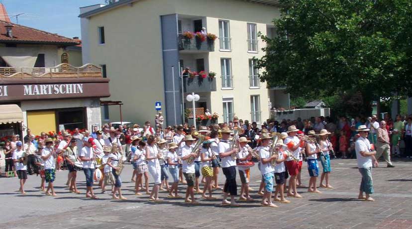 Jugendmarschshow beim Bezirksmusikfest in Gunskirchen