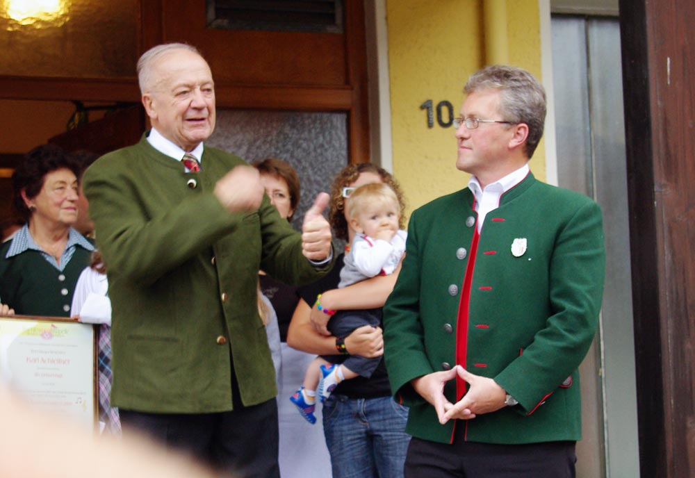 Ständchen zum 80er von Ehrenkapellmeister Karl Achleitner