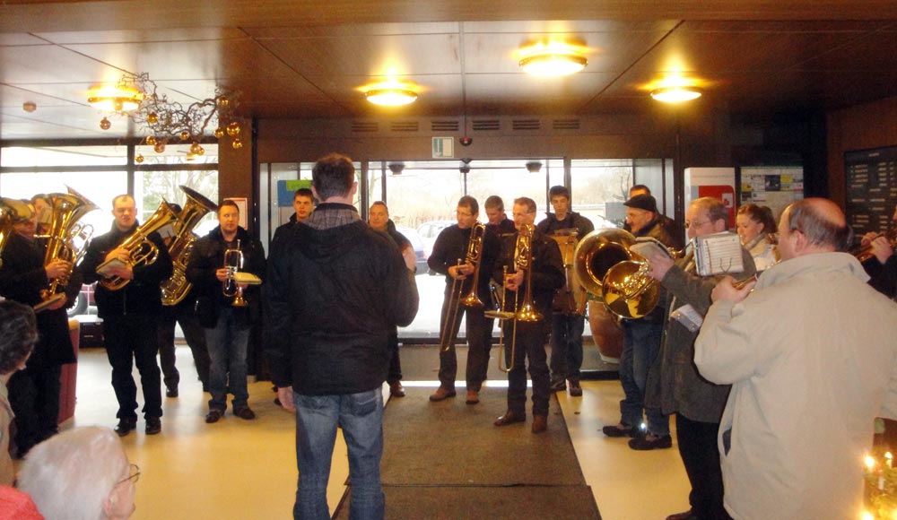 Ständchen zum "350er" im Bezirksaltenheim Lambach