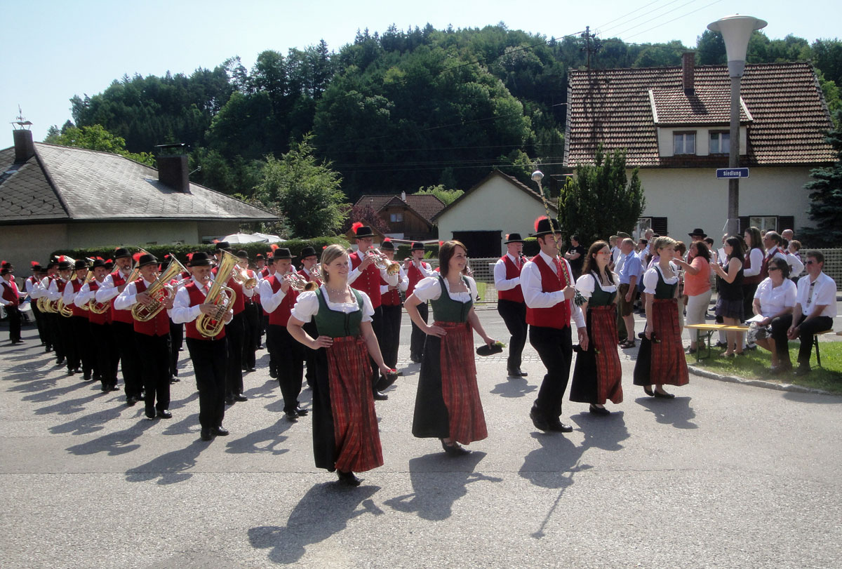 Bezirksmusikfest 2012 mit Marschwertung in Offenhausen