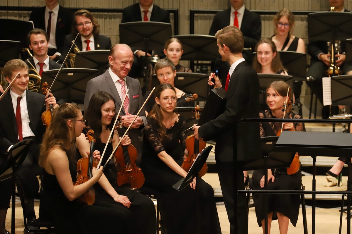 Kulturfahrt zum Gründungskonzert der OÖ Philharmonie