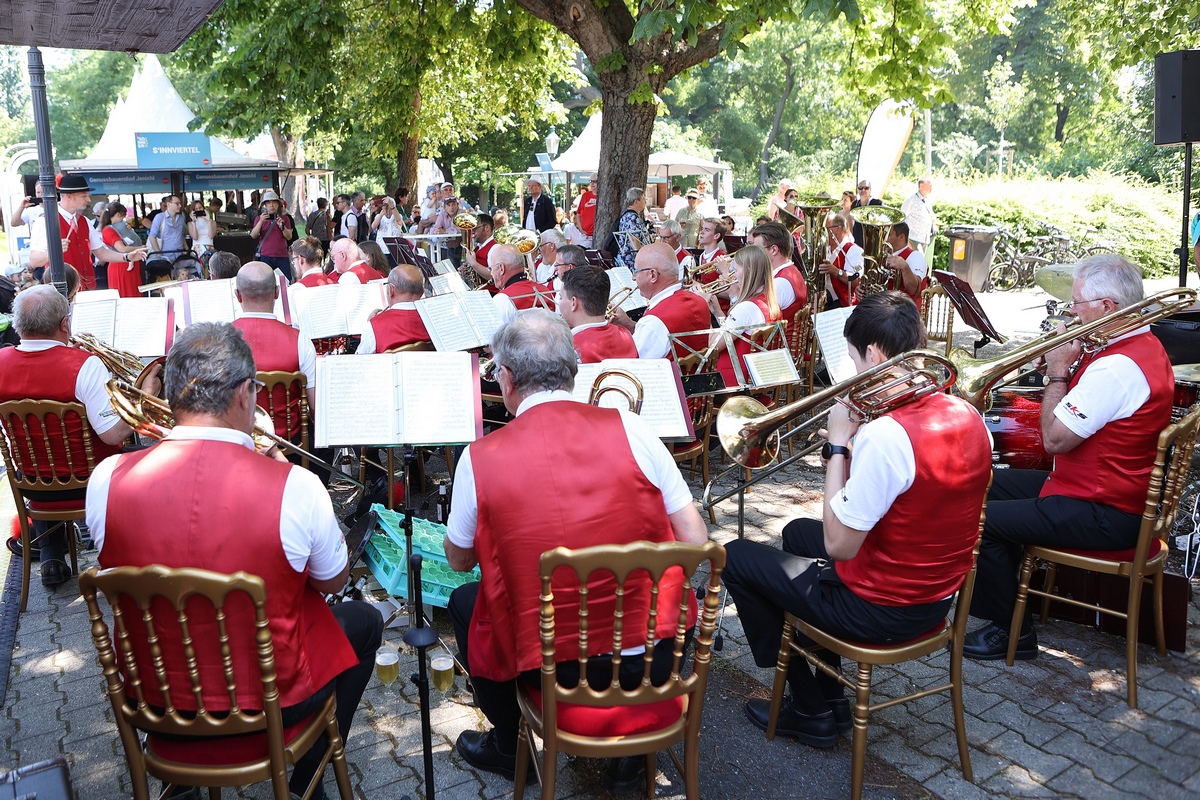 Musikausflug & Frühschoppen Wien