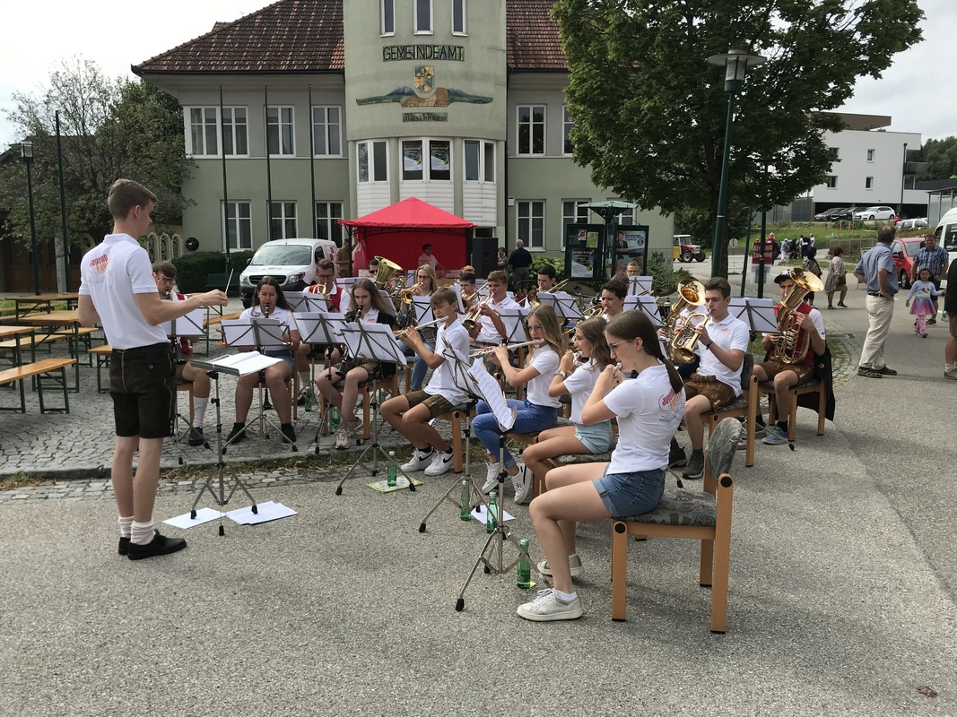 Kirtag Neukirchen