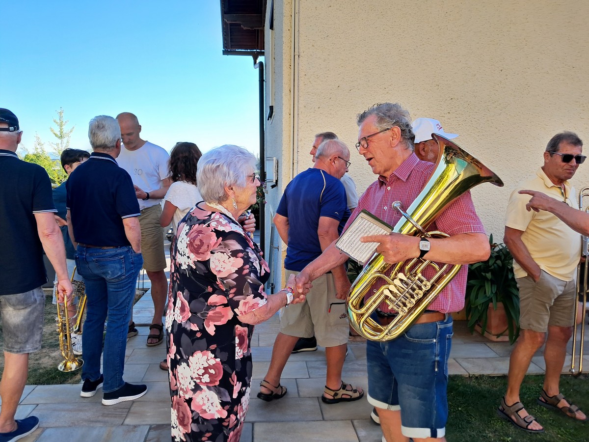 Ständchen zum 90er von Ernestine Steiner Ständchen zum 90er von Ernestine Steiner