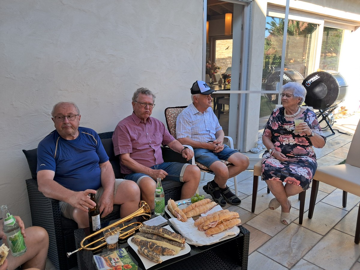 Ständchen zum 90er von Ernestine Steiner Ständchen zum 90er von Ernestine Steiner