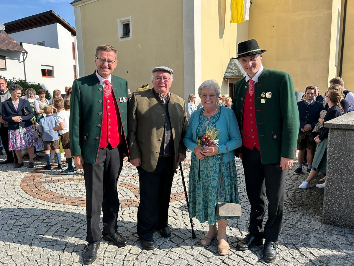 Ständchen zum 80er von Josefa Strebinger Ständchen zum 80er von Josefa Strebinger