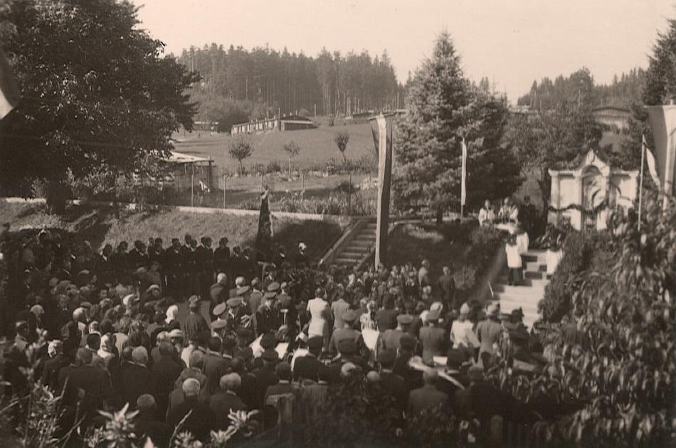 Kriegerdenkmalweihe in Neukirchen