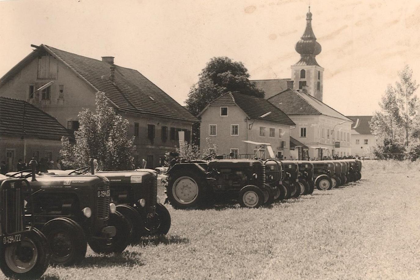 Kirchenrestaurierung in Neukirchen 1964