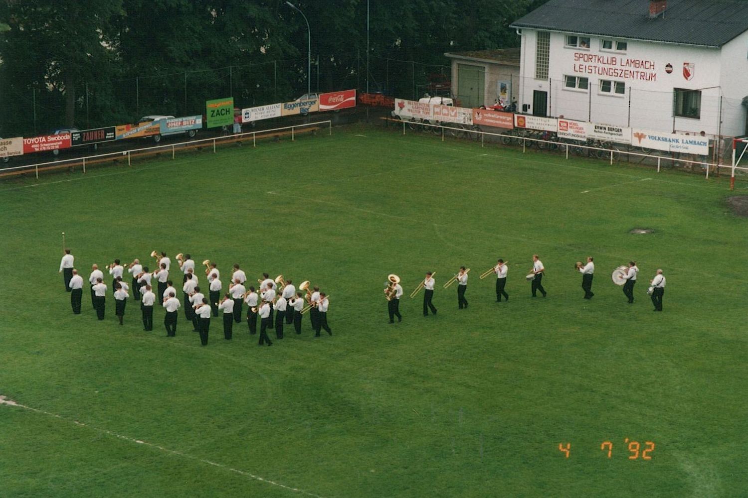 Rasenshow am Sportplatz Lambach